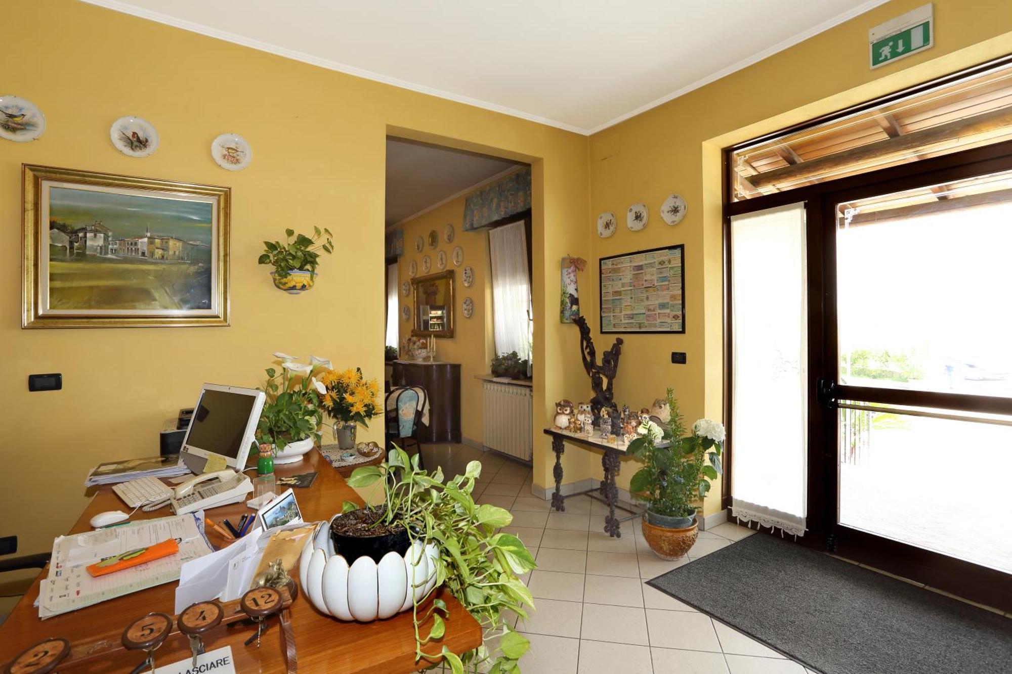 Albergo Il Gufo Parme Extérieur photo